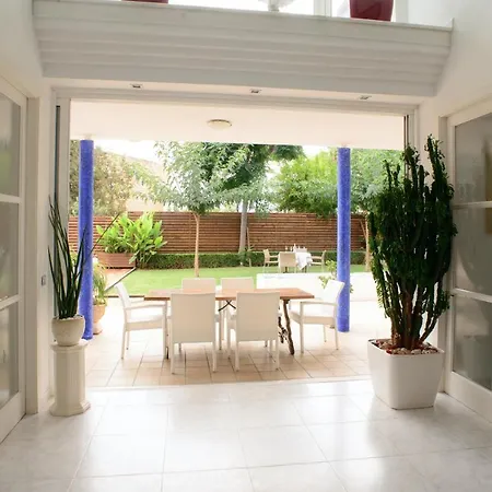 Sala Villa
