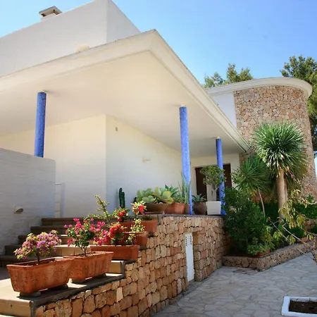 Sala Villa