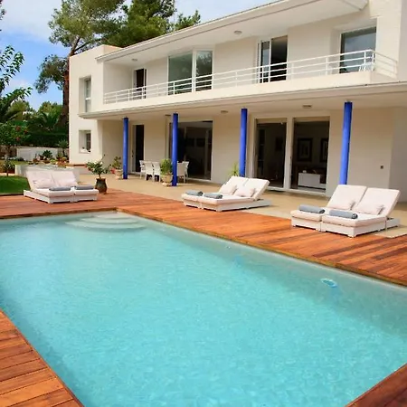 Sala Villa *